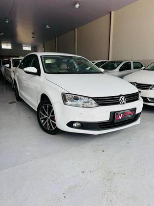 VOLKSWAGEN JETTA 2.0 COMFORTLINE FLEX 4P TIPTRONIC